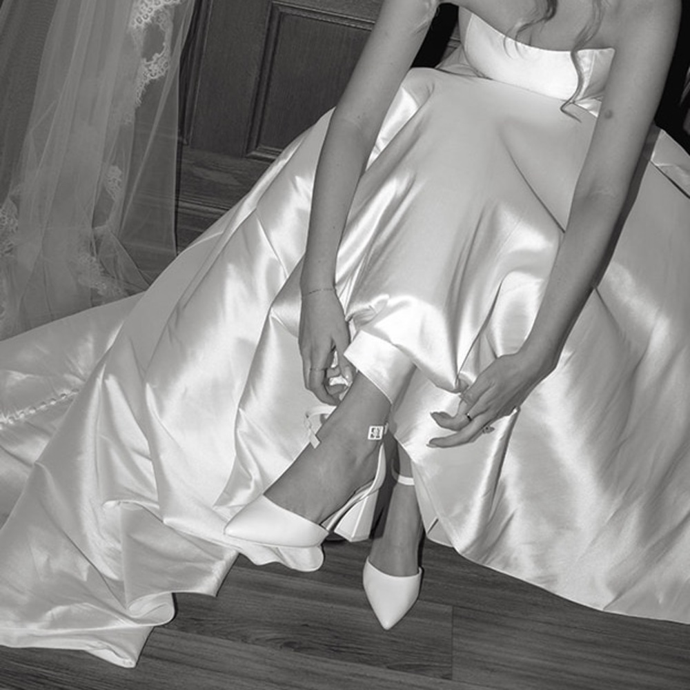 DSW White Pointed-Toe Ankle-Strap Block Wedding Heels